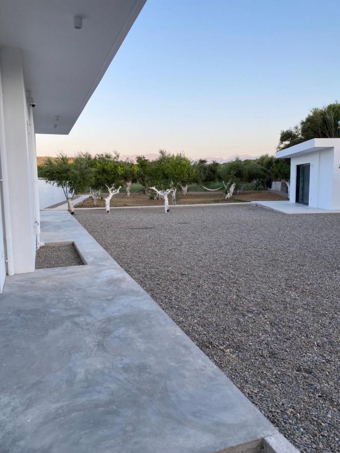 Lefko Apartments Tavronitis  Luaran gambar