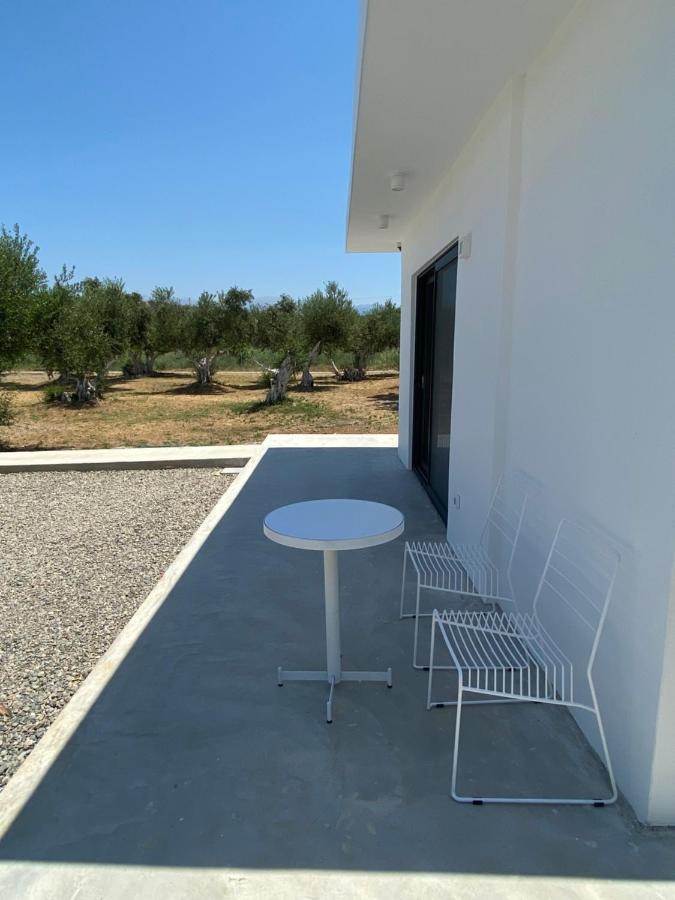 Lefko Apartments Tavronitis  Luaran gambar